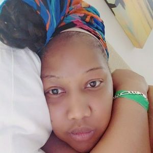 Meet your Posher, Sonia